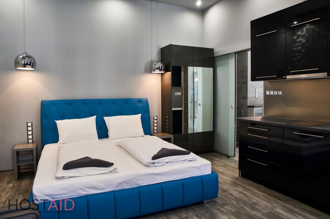 A13 Apartments - Budapest - Hostaid ภายนอก รูปภาพ