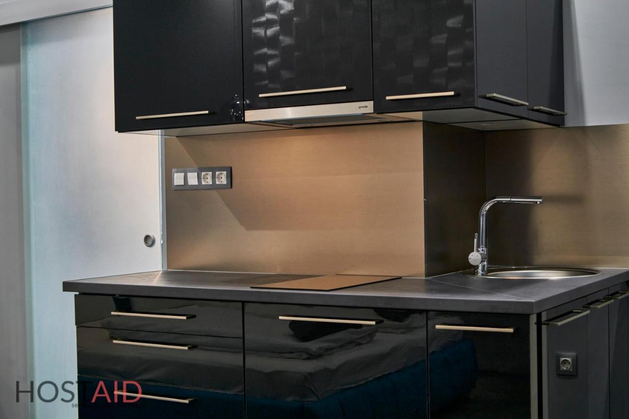 A13 Apartments - Budapest - Hostaid ภายนอก รูปภาพ